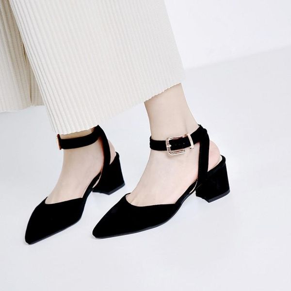 big size 11 12 13 14 high heels sandals women shoes woman summer ladies one-word buckle head with thick heel and pointed back, Black
big size 11 12 13 14 high heels sandals women shoes woman summer ladies one-word buckle head with thick heel and pointed back, Black