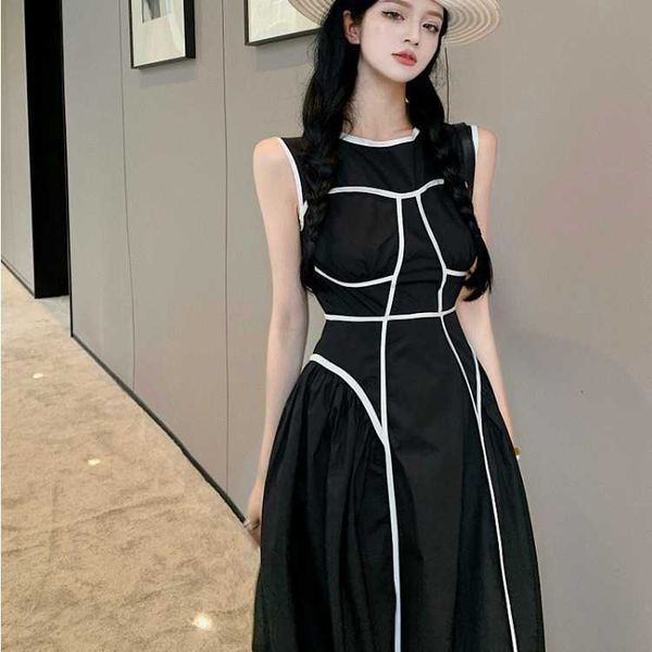 korean summer sleevels small line split dign high waist slim fashion drs, Black;gray
korean summer sleevels small line split dign high waist slim fashion drs, Black;gray