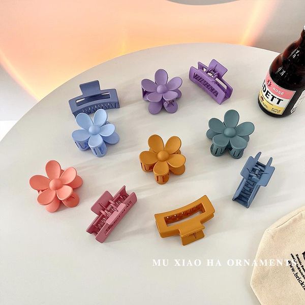 hair accessories 2 pcs/set women girls colors sweet acrylic flower hollow ladies lovely hairpins female fashion
hair accessories 2 pcs/set women girls colors sweet acrylic flower hollow ladies lovely hairpins female fashion