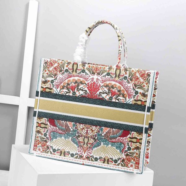 women luxurys designers bags 2021 fashion high-quality embroidery chain messenger designer handbag handbags totes crossbody bag
women luxurys designers bags 2021 fashion high-quality embroidery chain messenger designer handbag handbags totes crossbody bag