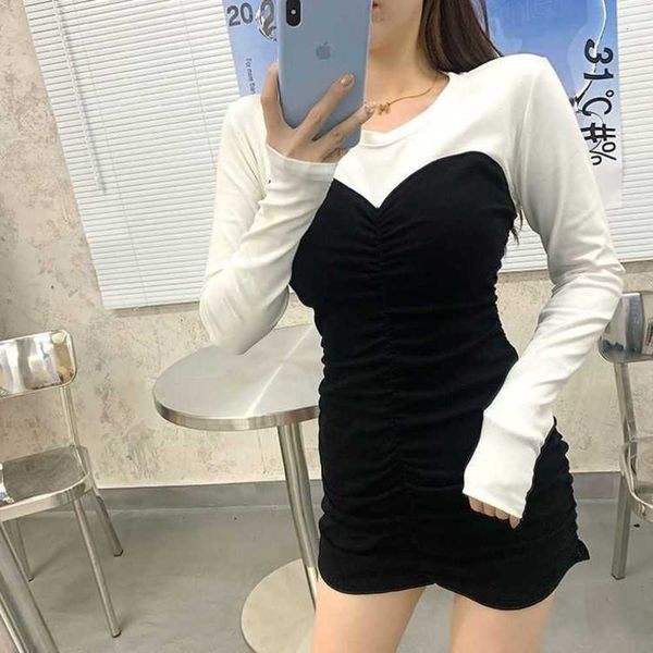 stitching dress spring style tight bag hip show thin temperament goddess model base short skirt, Black;gray
stitching dress spring style tight bag hip show thin temperament goddess model base short skirt, Black;gray