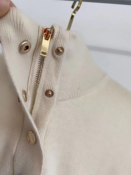 women's sweaters 2021 women zipper metal buckles knit sweater long sleeve ladies turtleneck knitwear jumper pullover with single pocket, White;black
women's sweaters 2021 women zipper metal buckles knit sweater long sleeve ladies turtleneck knitwear jumper pullover with single pocket, White;black