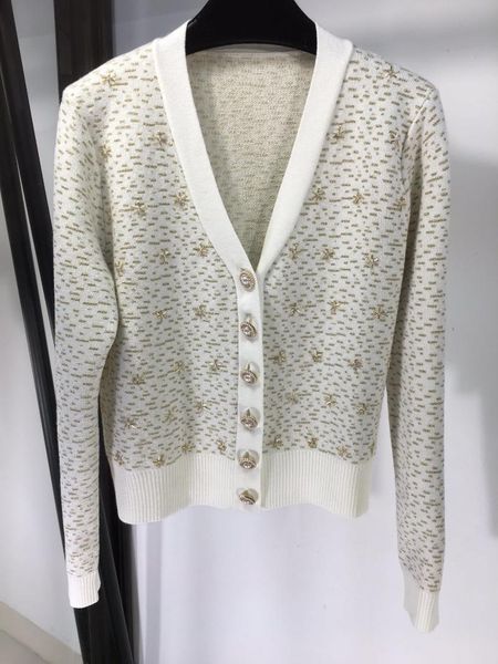 women's knits & tees ladies 2021 fashion long-sleeved casual beaded contrast color v-neck sweater 1116, White
women's knits & tees ladies 2021 fashion long-sleeved casual beaded contrast color v-neck sweater 1116, White