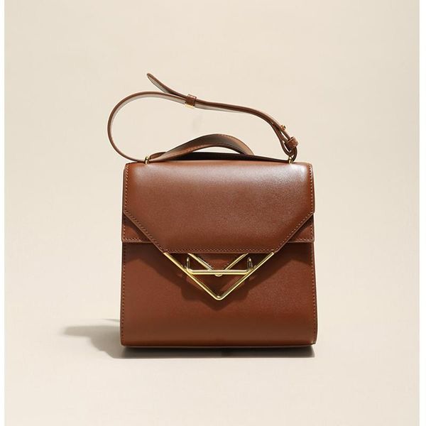 shoulder bags women's 2021 fashion design women messenger bag tofu leather large capacity small square
shoulder bags women's 2021 fashion design women messenger bag tofu leather large capacity small square