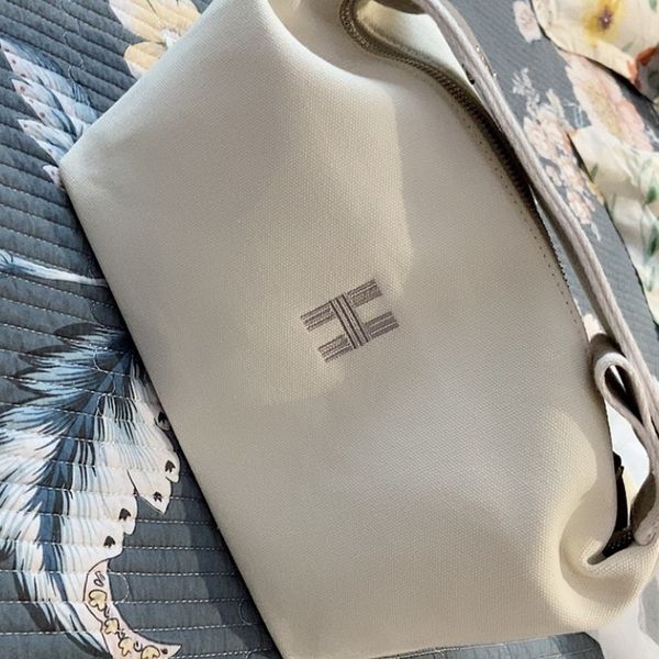 luxury handbags and storage home storage h lunch box single shoulder gallbladder wash inner canvas hand women's makeup g
luxury handbags and storage home storage h lunch box single shoulder gallbladder wash inner canvas hand women's makeup g