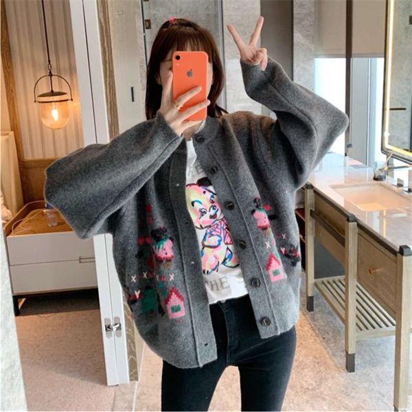 knitted sweater coat cardigan loose in autumn wear style outside and autumn, White;black
knitted sweater coat cardigan loose in autumn wear style outside and autumn, White;black