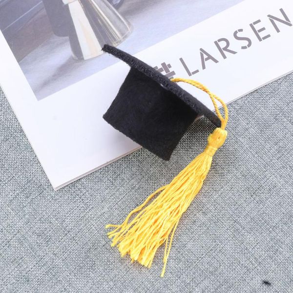 gift wrap fashion creative mini doctorial hat with tassels wine bottle ers caps covers party favors(red)
gift wrap fashion creative mini doctorial hat with tassels wine bottle ers caps covers party favors(red)