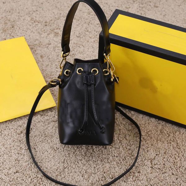 bucket bag crossbody shoulder bags handbag purse fashion plain string metal decoration letter printing removable strap cowhide genuine leath
bucket bag crossbody shoulder bags handbag purse fashion plain string metal decoration letter printing removable strap cowhide genuine leath