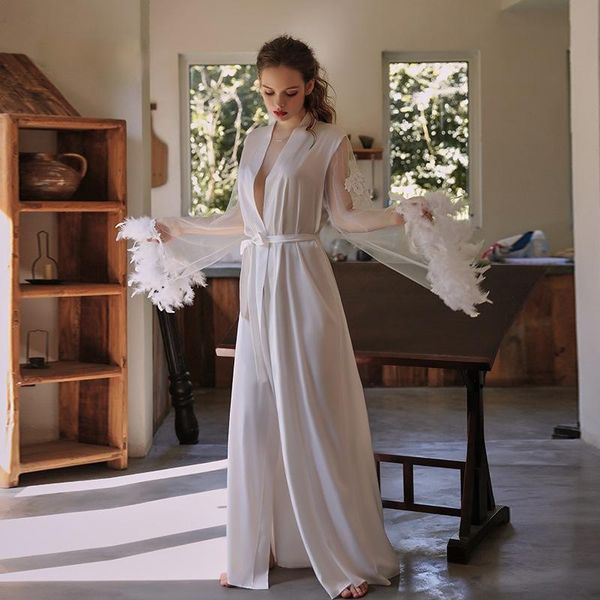 women's sleepwear silk robe elegant feather patchwork bathrobe female birthday satin night wear women bridesmaid nightie drop, Black;red
women's sleepwear silk robe elegant feather patchwork bathrobe female birthday satin night wear women bridesmaid nightie drop, Black;red