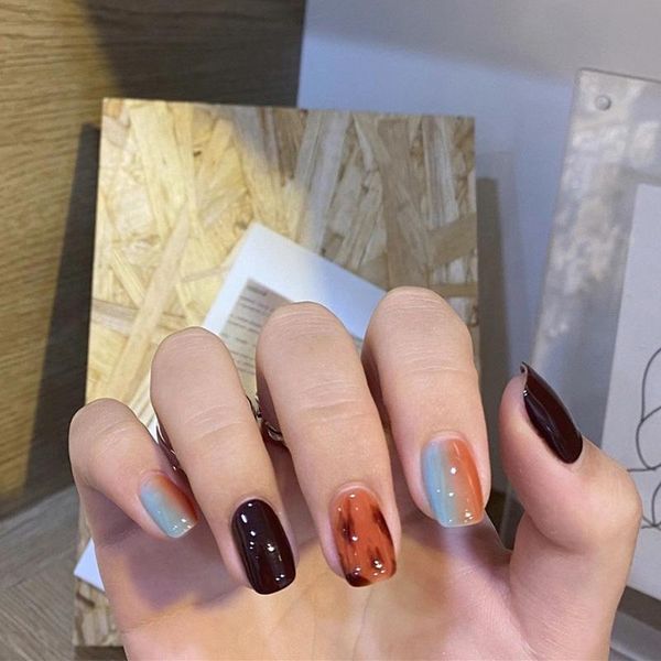 false nails 24pcs press short nail with glue type fashion blue orange black colors manicure full cover wearable, Red;gold
false nails 24pcs press short nail with glue type fashion blue orange black colors manicure full cover wearable, Red;gold