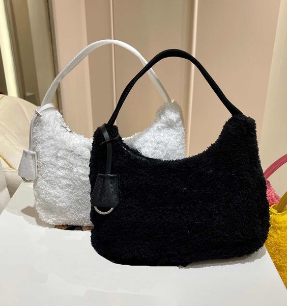 21fw women's straddle shoulder bags fashion designer handbag underarm bag women purse
21fw women's straddle shoulder bags fashion designer handbag underarm bag women purse