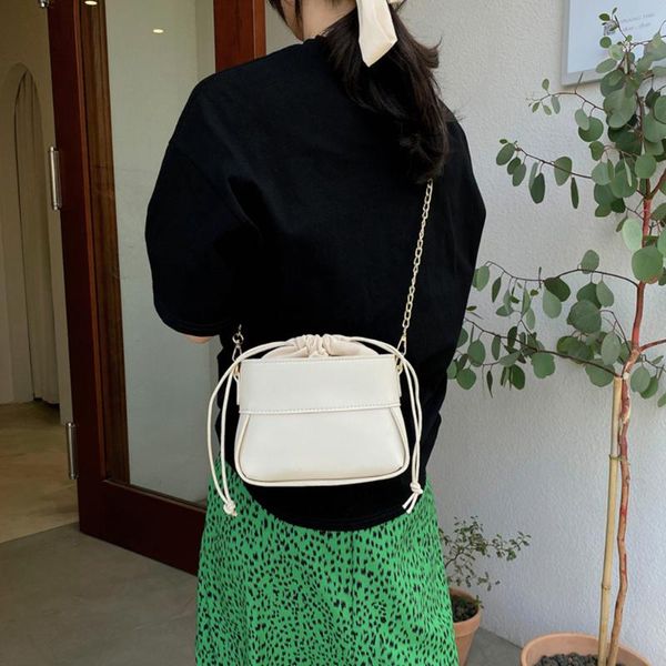 evening bags pu leather crossbody for women 2021 luxury chain design shoulder solid color trending handbags ladies lipstick purses
evening bags pu leather crossbody for women 2021 luxury chain design shoulder solid color trending handbags ladies lipstick purses