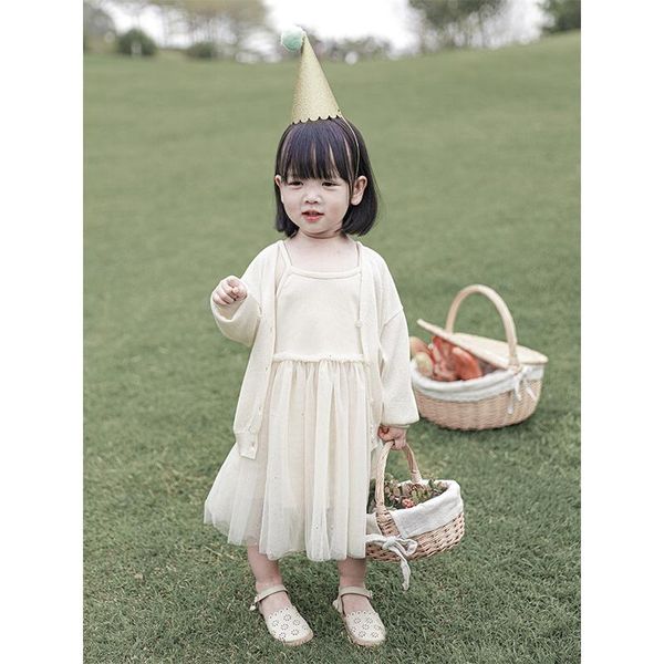 jackets girls summer ice silk sun-protective clothing baby fashion small fresh children leisure coat tide, Blue;gray
jackets girls summer ice silk sun-protective clothing baby fashion small fresh children leisure coat tide, Blue;gray