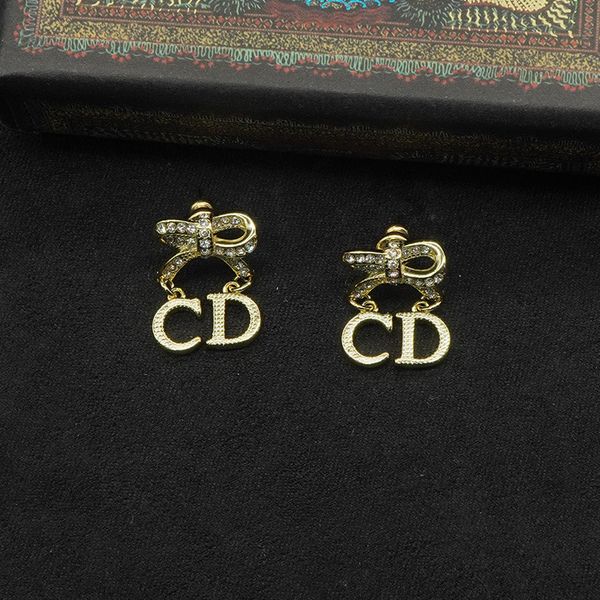 design jewelry net red same hollow out bow with full diamond letters women's earrings and earrings, Silver
design jewelry net red same hollow out bow with full diamond letters women's earrings and earrings, Silver