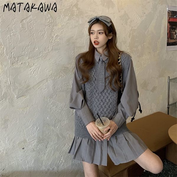 matakawa japanese fashion v-neck sweater vest geometric women's knitted vest pleated shirt dress two piece outfits for women 210513, White
matakawa japanese fashion v-neck sweater vest geometric women's knitted vest pleated shirt dress two piece outfits for women 210513, White