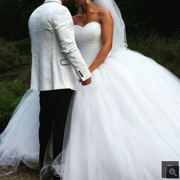 vestido de novia 2021 white tulle ball gown wedding dresses strapless sweetheart neckline beading sequins princess bridal gowns floor length 
vestido de novia 2021 white tulle ball gown wedding dresses strapless sweetheart neckline beading sequins princess bridal gowns floor length