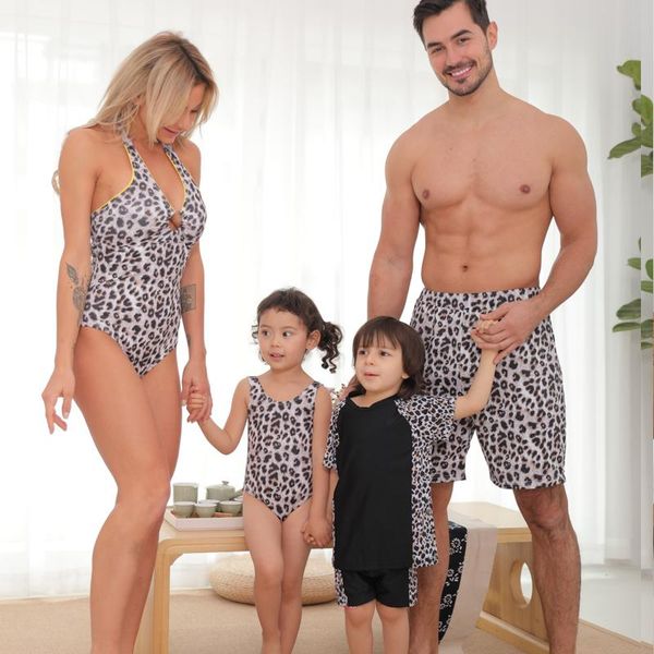 women men swimwear swimsuit 2021 children girls swim bathing suits one piece kids boys family outfits matching bikini sets one-piece
women men swimwear swimsuit 2021 children girls swim bathing suits one piece kids boys family outfits matching bikini sets one-piece
