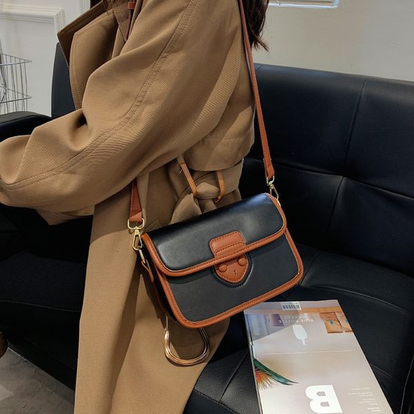 factory direct sale 75% off armpit female autumn temperament 2021 new minority high sense foreign style one shoulder messenger saddle bags
factory direct sale 75% off armpit female autumn temperament 2021 new minority high sense foreign style one shoulder messenger saddle bags