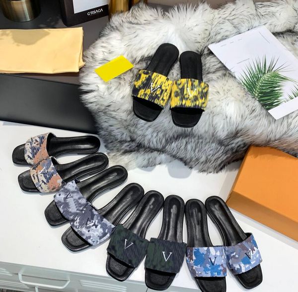 designer luxury women men lock it sandals slippers leather slipper classics flat heel sandal summer ladies comfoetable shoes with box size 3, Black
designer luxury women men lock it sandals slippers leather slipper classics flat heel sandal summer ladies comfoetable shoes with box size 3, Black