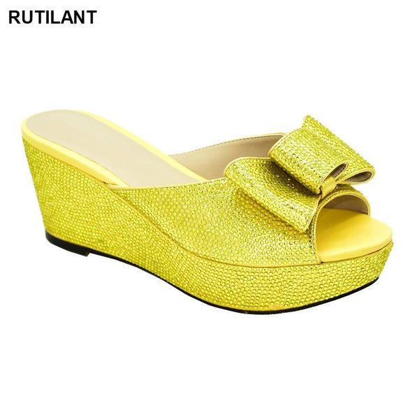 dress shoes designer women luxury 2021 summer high heeled for decorated with rhinestone spring platform, Black
dress shoes designer women luxury 2021 summer high heeled for decorated with rhinestone spring platform, Black