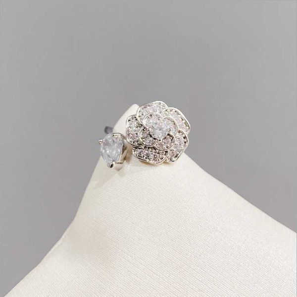 cluster rings female ring sweet gift wild small daisy petal live open, Golden;silver
cluster rings female ring sweet gift wild small daisy petal live open, Golden;silver
