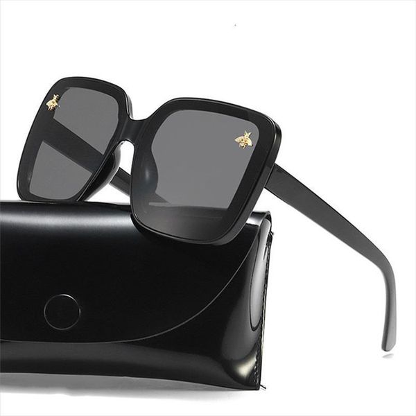 brand oversized sunglasses women gradient sun glasses big frame vintage eyewear uv400 little bee, White;black
brand oversized sunglasses women gradient sun glasses big frame vintage eyewear uv400 little bee, White;black