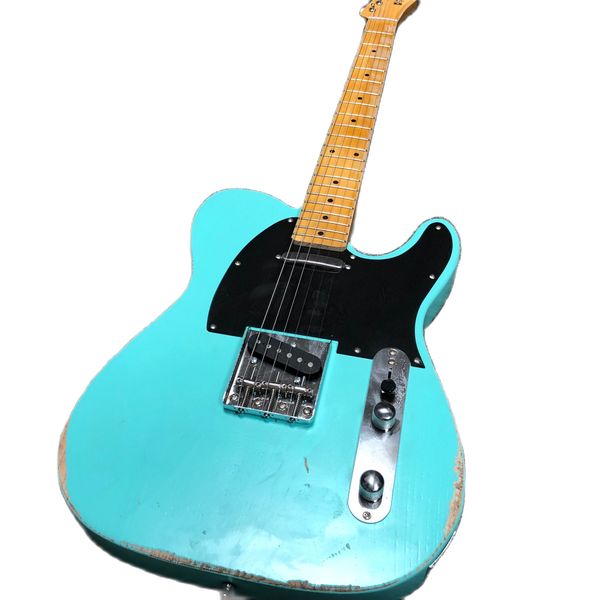 6-string electric guitar blue, classic blue, used, maple neck inlay, factory customized
6-string electric guitar blue, classic blue, used, maple neck inlay, factory customized