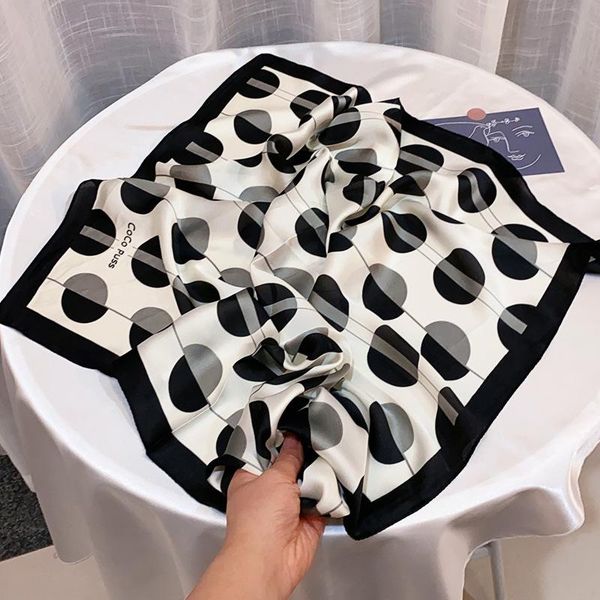 scarves 2021 spring square scarf for women design chain print silk feeling foulard female office neckerchief lady hair luxury, Blue;gray
scarves 2021 spring square scarf for women design chain print silk feeling foulard female office neckerchief lady hair luxury, Blue;gray