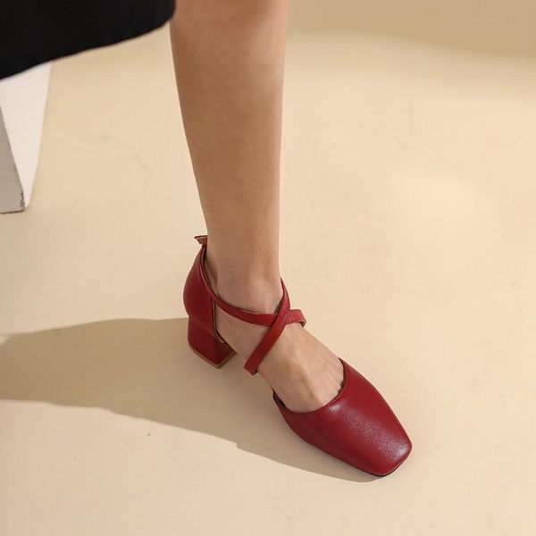 sandals baotou with skirt fairy wind girl summer korean temperament one line buckle thick heel shoes, Black
sandals baotou with skirt fairy wind girl summer korean temperament one line buckle thick heel shoes, Black