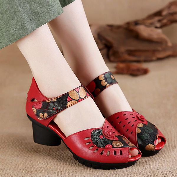 dress shoes 2021 summer national style women's sandals fish mouth leather hollow flowers soft bottom middle heel elderly, Black
dress shoes 2021 summer national style women's sandals fish mouth leather hollow flowers soft bottom middle heel elderly, Black