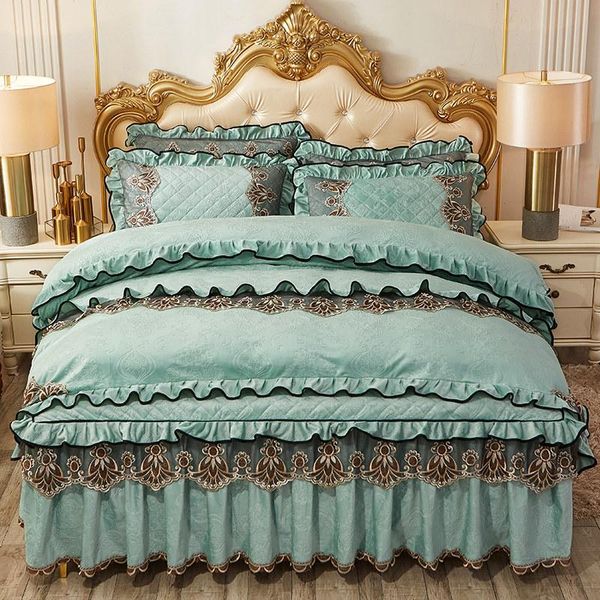 bedding sets european embossed velvet lace duvet cover set king size bedroom luxury double bed thick quilted bedskirt solid
bedding sets european embossed velvet lace duvet cover set king size bedroom luxury double bed thick quilted bedskirt solid