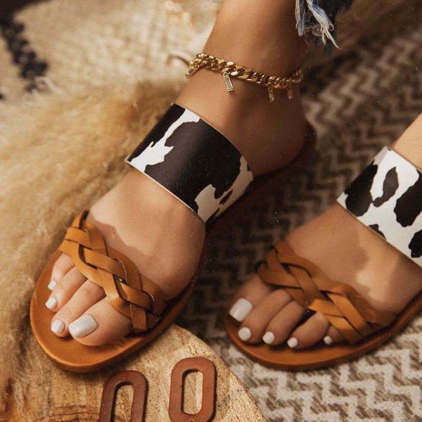 summer women weaving slippers pu leatheranimals print flat heel two-layer slides beach outdoor sandals luxury ladies shoes, Black
summer women weaving slippers pu leatheranimals print flat heel two-layer slides beach outdoor sandals luxury ladies shoes, Black