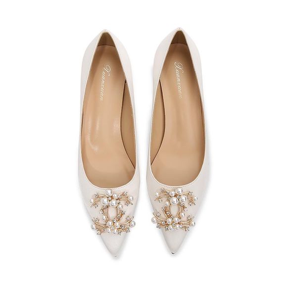 dress shoes white satin wedding shoes, thick heels, high women's small fragrance, pearl buckle, bridal not tired, single, Black
dress shoes white satin wedding shoes, thick heels, high women's small fragrance, pearl buckle, bridal not tired, single, Black