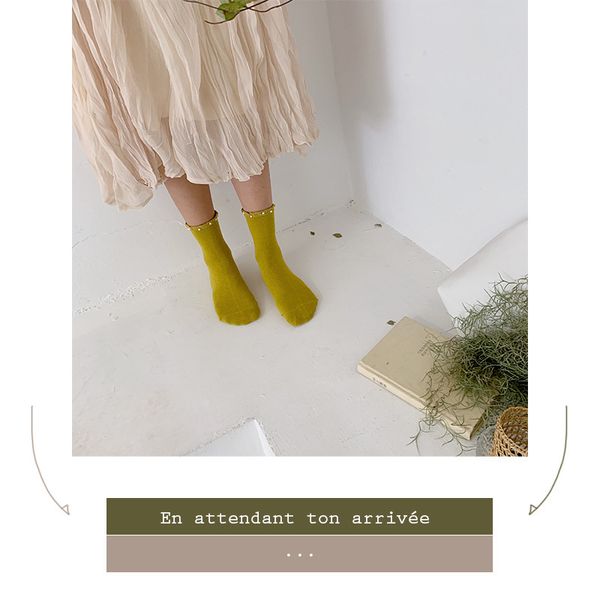 pattkin japan and south korea fashion pearl fungus edge contrast color versatile sier bright silk short tube women' cotton socks, Red;black
pattkin japan and south korea fashion pearl fungus edge contrast color versatile sier bright silk short tube women' cotton socks, Red;black