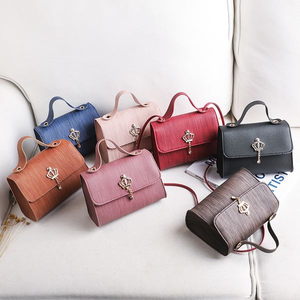 fashion bags2020 summer new trend portable small square bag pu women's one shoulder messenger
fashion bags2020 summer new trend portable small square bag pu women's one shoulder messenger