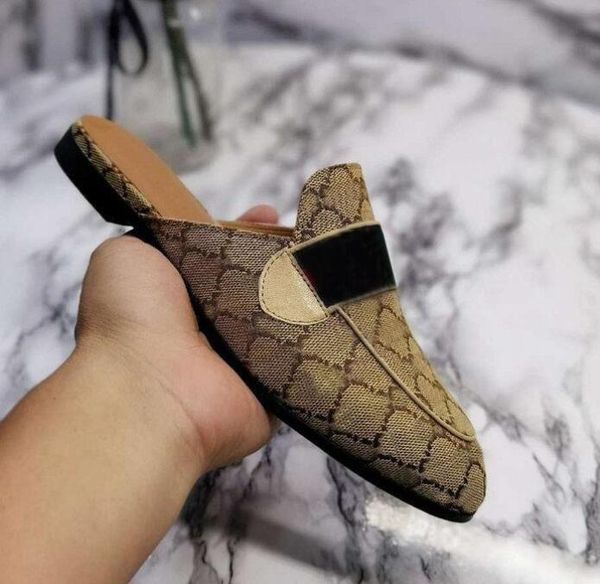 2021 100% leather men soft cowhide lazy women shoes metal buckle beach slippers mules classic lady with box #02, Black
2021 100% leather men soft cowhide lazy women shoes metal buckle beach slippers mules classic lady with box #02, Black