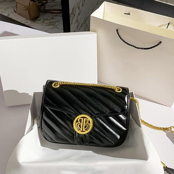 evening bags genuine leather handbags 2021 fragrance rhombus chain small square bag fashion all-match single shoulder messenger sac
evening bags genuine leather handbags 2021 fragrance rhombus chain small square bag fashion all-match single shoulder messenger sac