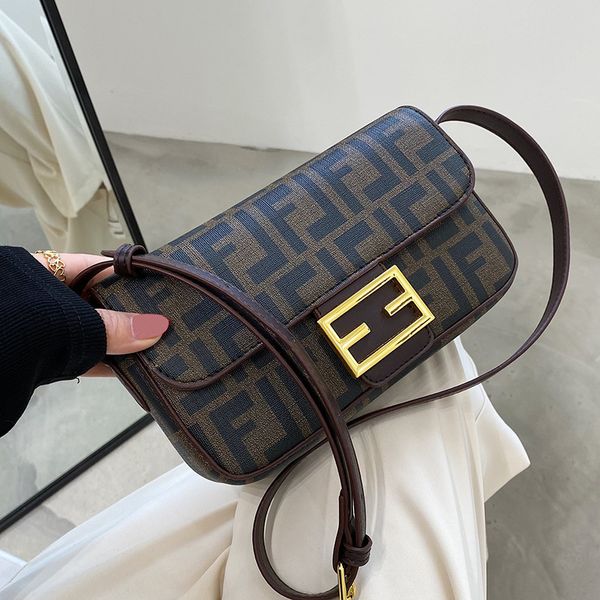 designer handbags underarm women's 2021 new fashion small square french niche high-end versatile messenger bag
designer handbags underarm women's 2021 new fashion small square french niche high-end versatile messenger bag