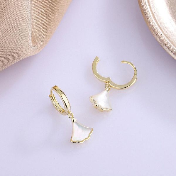 dangle & chandelier shell geometric fan-shaped earring for women aesthetic gold color accessories women's trend 2021 jewelry wholesale, Silver
dangle & chandelier shell geometric fan-shaped earring for women aesthetic gold color accessories women's trend 2021 jewelry wholesale, Silver