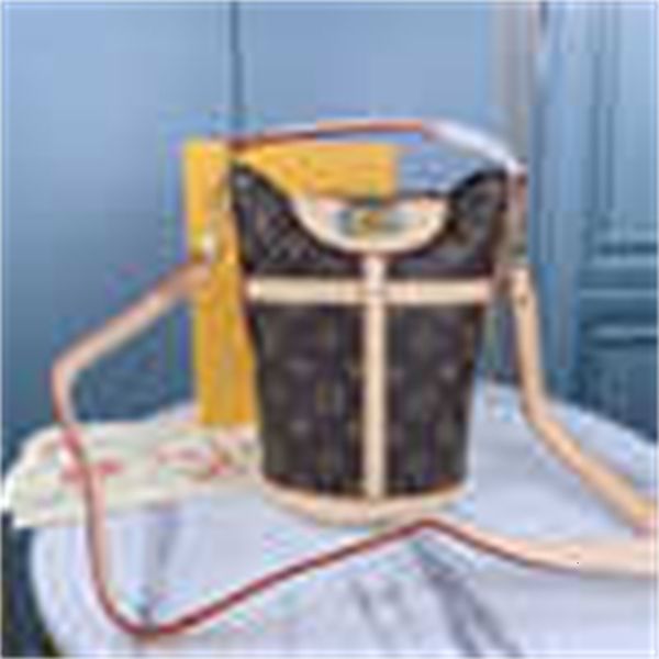 totes brand r luxury bags m43587 duffle handles handbags handbags body fashion trend shoulder women's bags cross handbags iconic
totes brand r luxury bags m43587 duffle handles handbags handbags body fashion trend shoulder women's bags cross handbags iconic