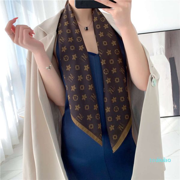 scarf maifeng nordic style small square versatile art thin silk professional, Blue;gray
scarf maifeng nordic style small square versatile art thin silk professional, Blue;gray