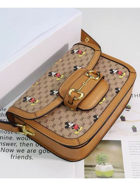 high-quality s 21 year fashion women's saddle family one shoulder diagonal cross color matching tofu animal pattern small square bag
high-quality s 21 year fashion women's saddle family one shoulder diagonal cross color matching tofu animal pattern small square bag
