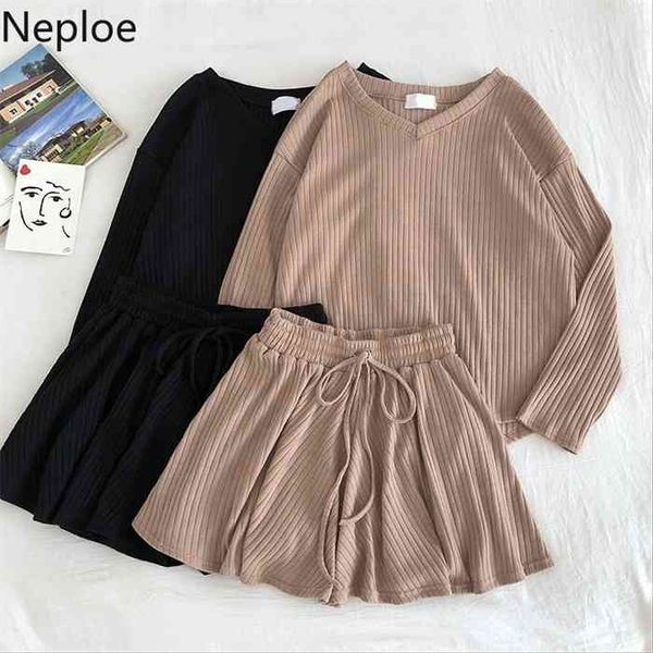 neploe casual fashion 2 pcs women set v neck long sleeve loose knit + high waist hip elastic wide leg shorts wild suit 48994, White;black
neploe casual fashion 2 pcs women set v neck long sleeve loose knit + high waist hip elastic wide leg shorts wild suit 48994, White;black