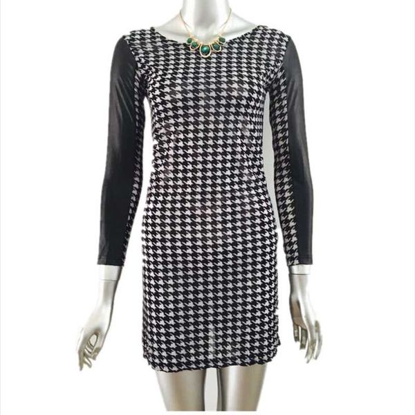 one-piece suits woman dress fashion european dtyle houndstooth sim long sleeve stitching
one-piece suits woman dress fashion european dtyle houndstooth sim long sleeve stitching