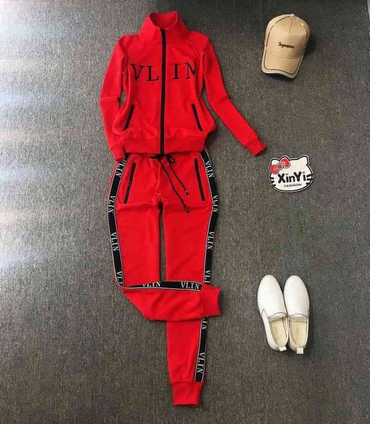 2022 factory wholesale new model high end sports suit women's autumn casual cardigan long sleeve two-piece set slim, european fashion, Black
2022 factory wholesale new model high end sports suit women's autumn casual cardigan long sleeve two-piece set slim, european fashion, Black