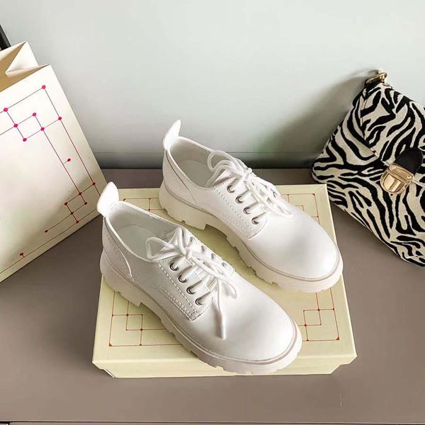 quality fashion leather star women shoes designer boots martin short spring ankle exquisite middle cylinder woman shoes booties dq01 005, Black
quality fashion leather star women shoes designer boots martin short spring ankle exquisite middle cylinder woman shoes booties dq01 005, Black