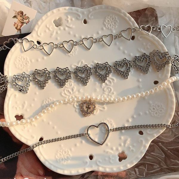 pendant necklaces 2021 vintage heart women's neck chain goth pearl necklace trendy aesthetic choker simple jewelry party accessories, Silver
pendant necklaces 2021 vintage heart women's neck chain goth pearl necklace trendy aesthetic choker simple jewelry party accessories, Silver