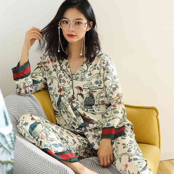 women's sleepwear casual satin pajamas fashion lady long-sleeved suit flower bird pattern woman can be worn outside pajama set vh5, Black;red
women's sleepwear casual satin pajamas fashion lady long-sleeved suit flower bird pattern woman can be worn outside pajama set vh5, Black;red