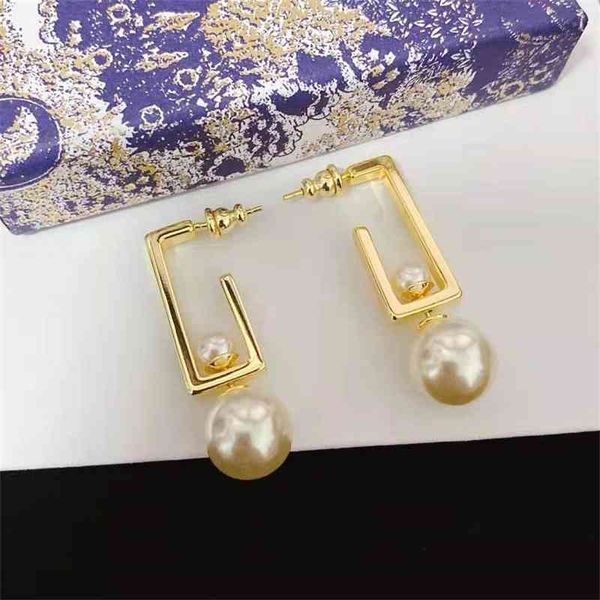 70% off outlet online family new size pearl letter two earrings female net red earrings, Golden
70% off outlet online family new size pearl letter two earrings female net red earrings, Golden