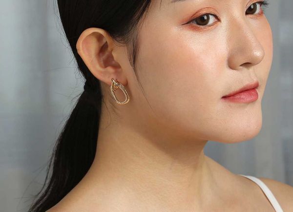 stud 2021 european and american wowen -selling elegant classic high-fashion gold oval retro simple earrings, Golden;silver
stud 2021 european and american wowen -selling elegant classic high-fashion gold oval retro simple earrings, Golden;silver